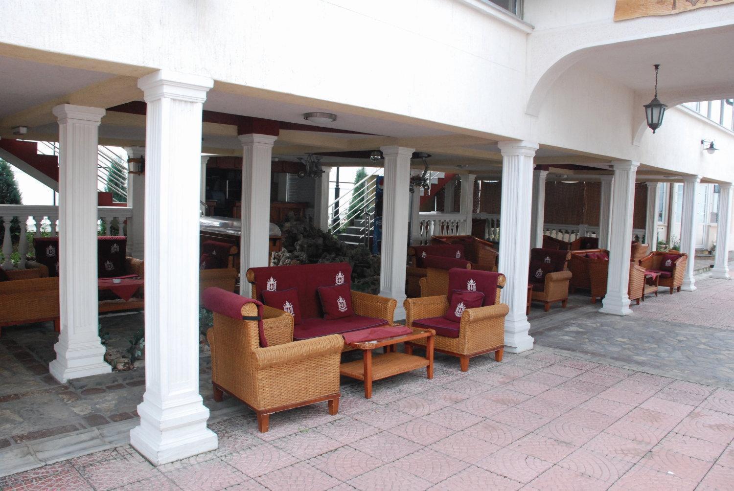 Hotel Tehnograd Kraljevo Buitenkant foto
