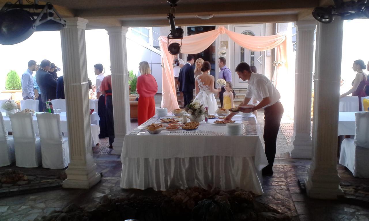 Hotel Tehnograd Kraljevo Buitenkant foto