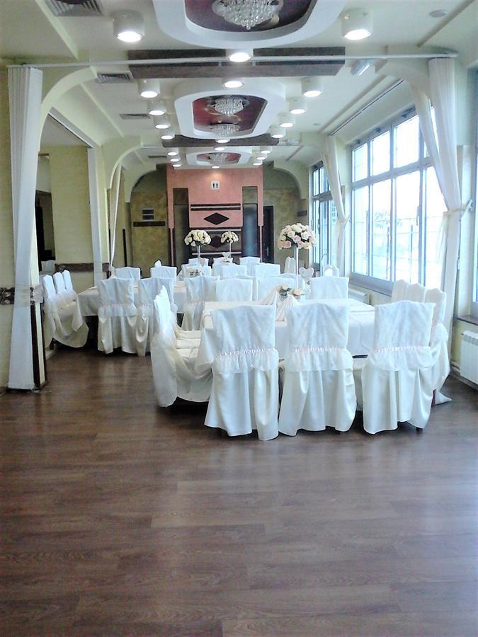 Hotel Tehnograd Kraljevo Buitenkant foto
